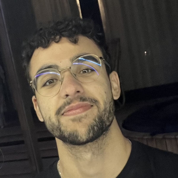 Pedro - Prof de programação - Porto
