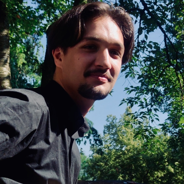Leandro - Lehrkraft für Bass - Schorndorf