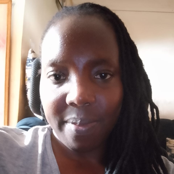 ELIZABETH - English tutor - Girard