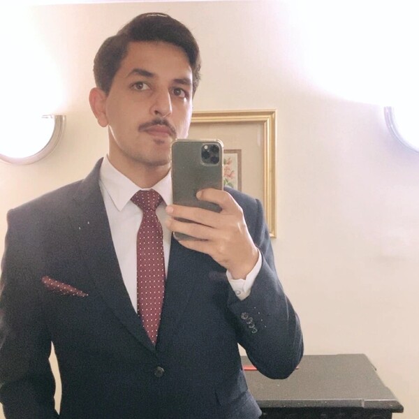 Huzaifa - Accounting tutor - North Highlands