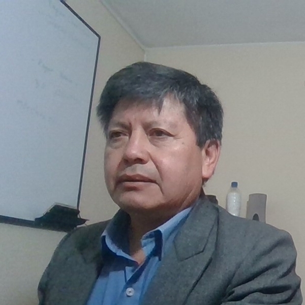 Oscar - Profesor de matemática - Madrid