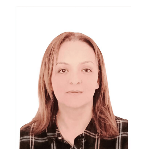 Hela - Prof d'economie droit (bac stmg) - Paris