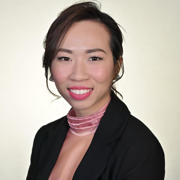 Lorie - English tutor - Calgary