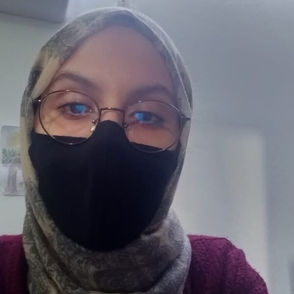 Noura - Prof d'arabe - 