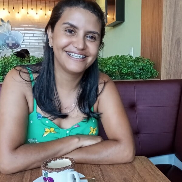 Maria Luisa - Professor de português para estrangeiros - Primeiro de Maio