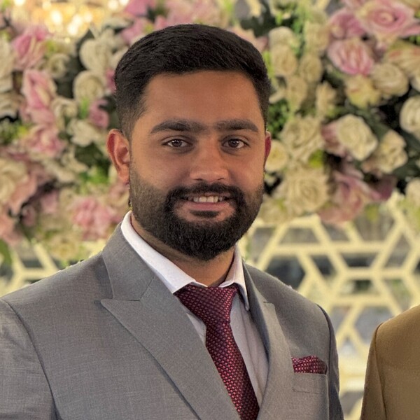 Maimoon - Chemistry teacher - Mitcham