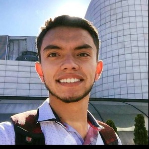Juan - Profesor de física - Bogotá