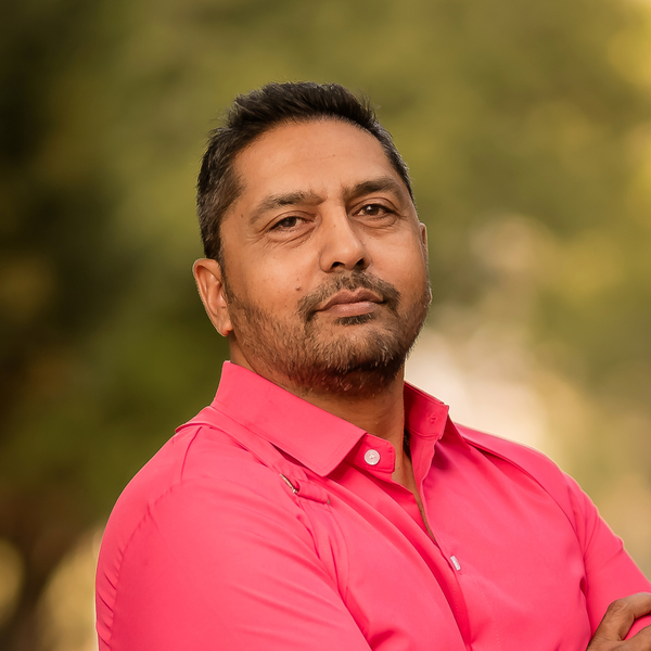 Suren - Digital marketing tutor - Randburg