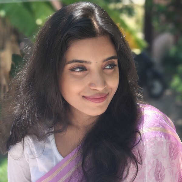 Parvathy - Biology tutor - Karunagappalli