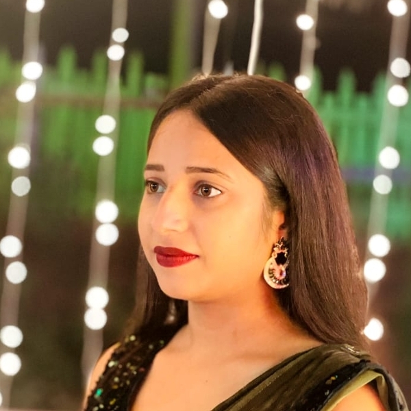 Tripti - English tutor - Mahoba