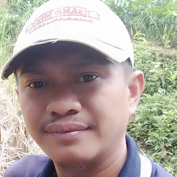 Eka - Guru mengaji - Sukabumi