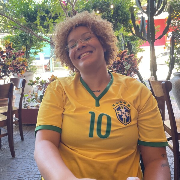 Nicolle - Prof de inglês - 
