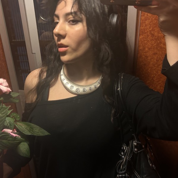 Tamara - Prof de couture - Paris