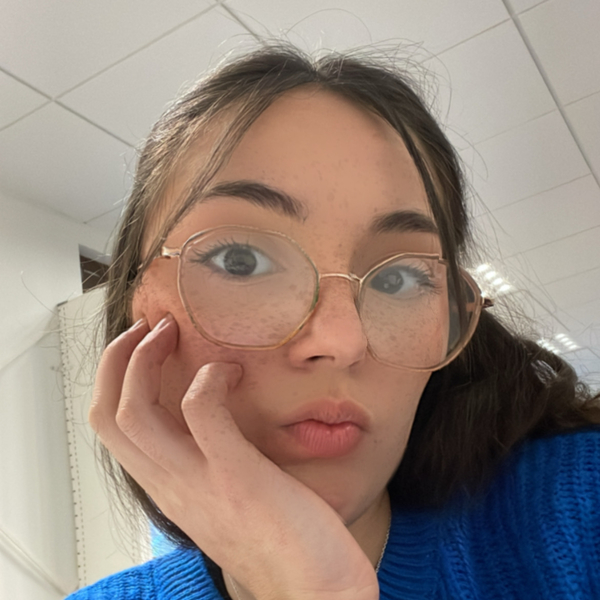 Ines - Prof de maths - Gardanne