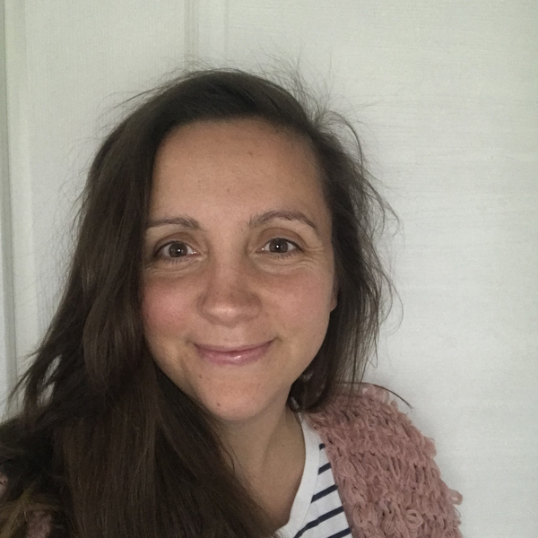 Holly - English tutor - Cardiff