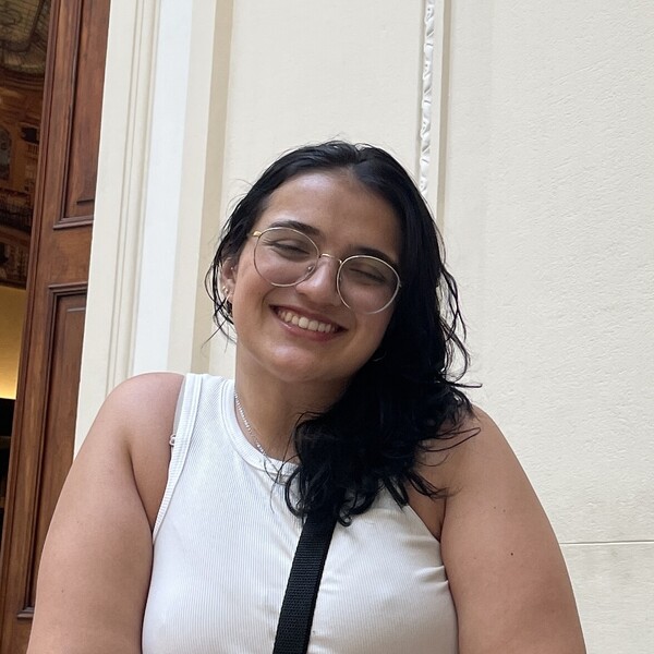 Giovanna - Professor de inglês - Campos dos Goytacazes