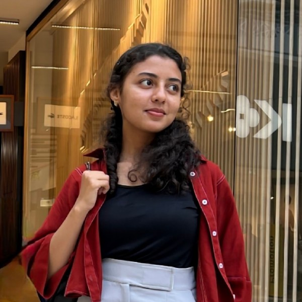 Imane - Prof de photoshop - Lyon