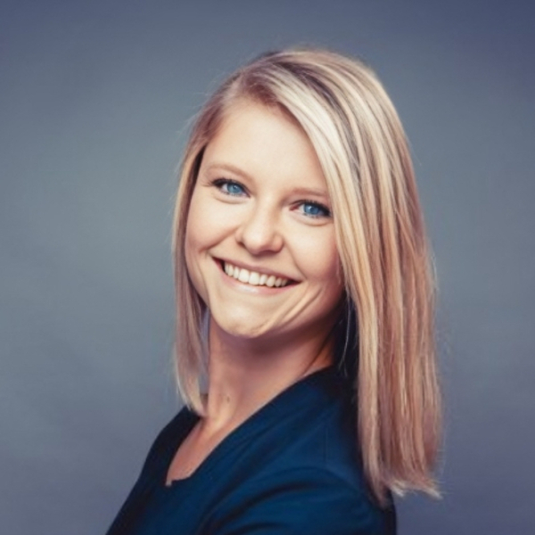 Isabella - Economics tutor - Kansas City