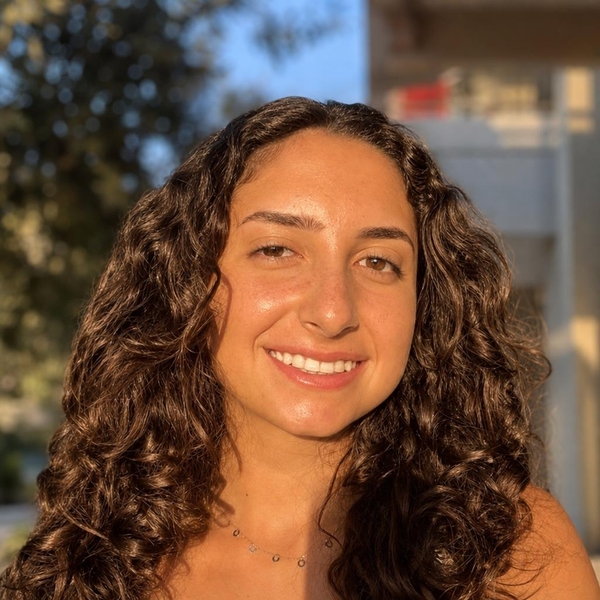 Linda - Medicine tutor - Scottsdale