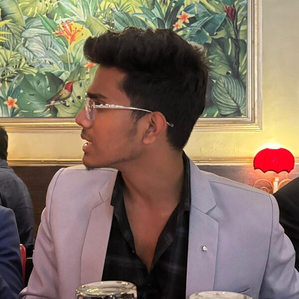 Rishaan - Business Studies teacher - Kolkata