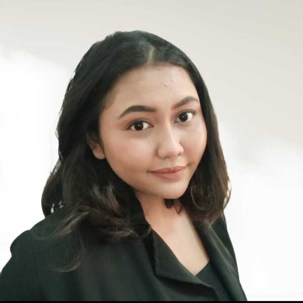 Nadya - Guru hukum perdata - Jakarta Selatan