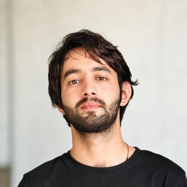 FARAZ - Cryptocurrency teacher - Manchester