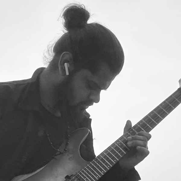 Aryan - Guitar tutor - Prayagraj