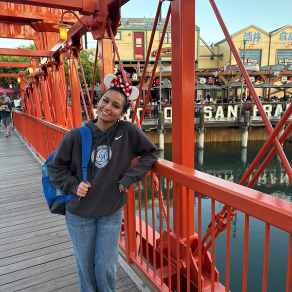 Ariana - Spanish tutor - San Diego