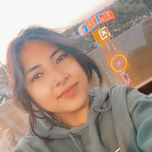 Astrid - History tutor - Long Beach