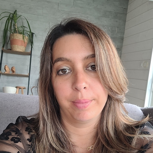 Cynthia - Prof de français - Sèvremoine