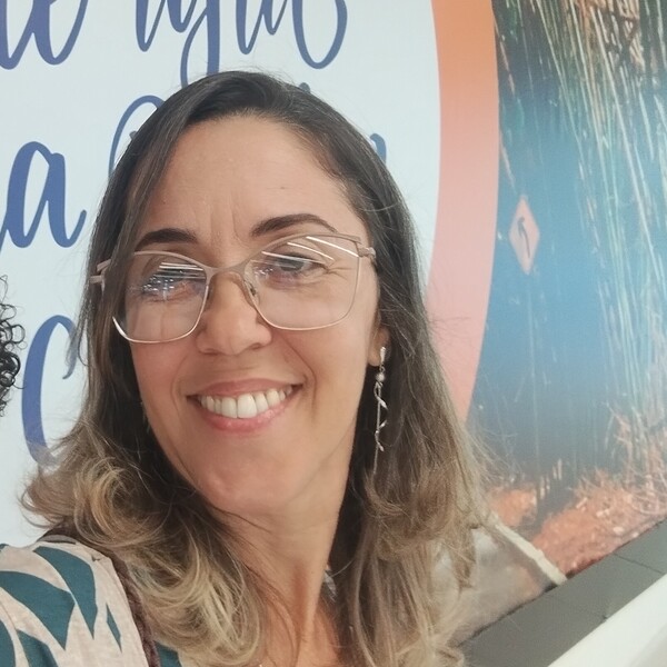 Erica - Professor de português - Rio de Janeiro