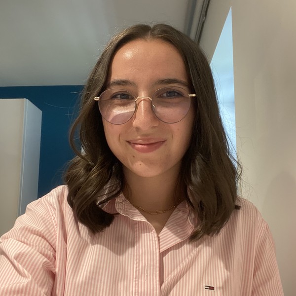 Olivia - Prof d'aide aux devoirs - Amiens