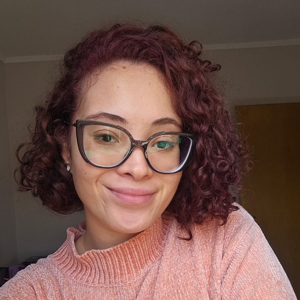 Ana Beatriz - Professor de redação - São Carlos