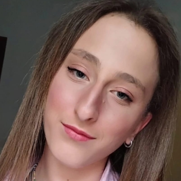 Alessia - Insegnante di aiuto compiti - Casoria