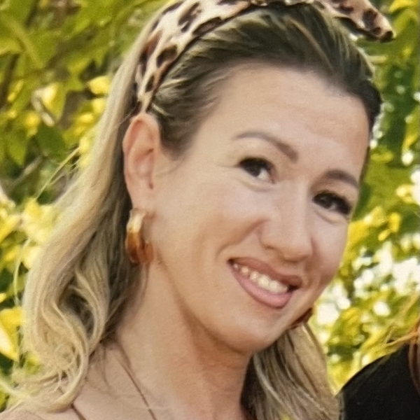Jelena - Nastavnik englesko-američkog jezika - Vrbas