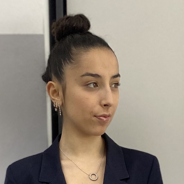 Eva - Insegnante di ripetizioni - Milano