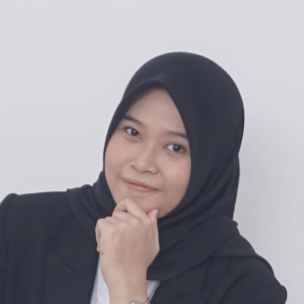 Yumna - Guru matematika - Mataram