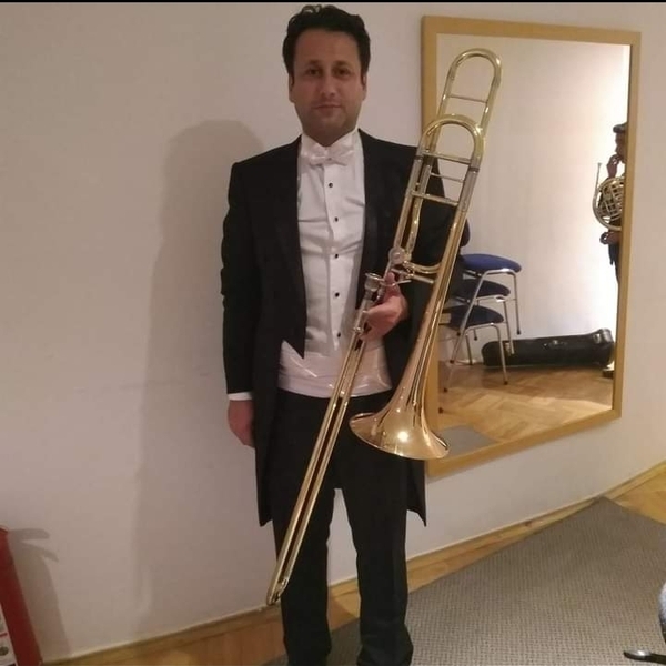 Burak - Trombon öğretmeni - 