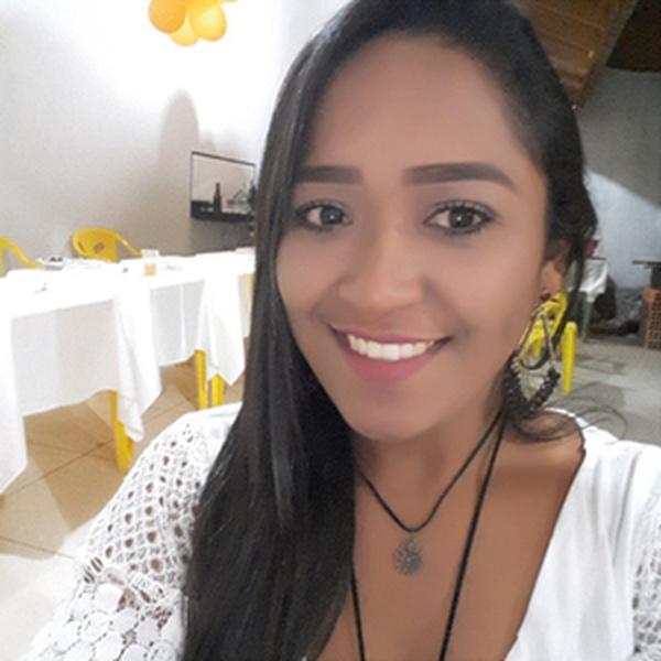 Amanda - Professor de matemática - Janaúba