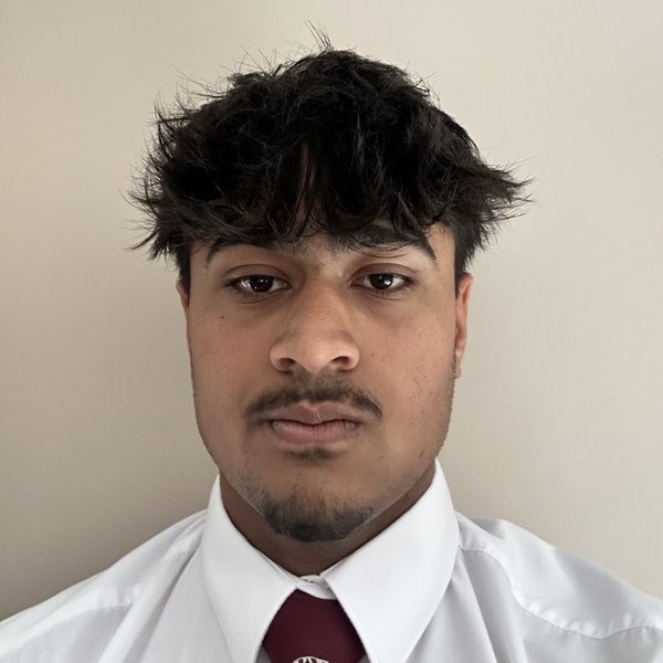 Yuv - Maths tutor - Hagley