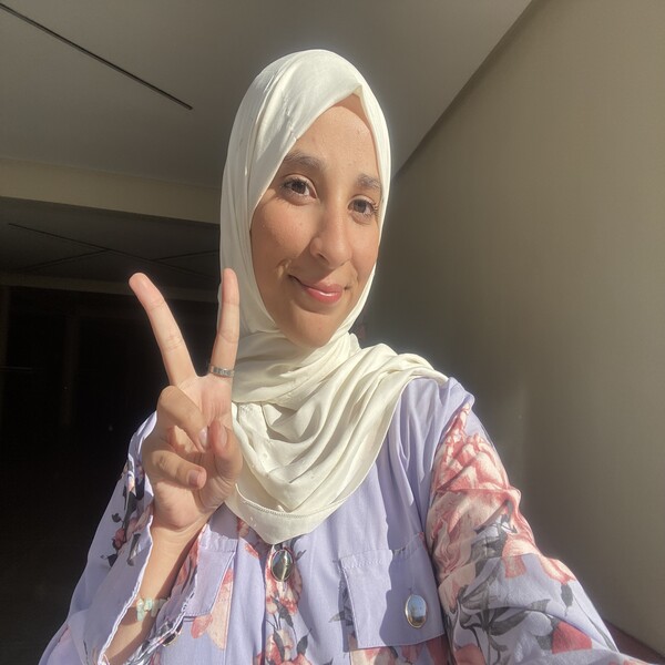 Salma - Prof d'arabe - 