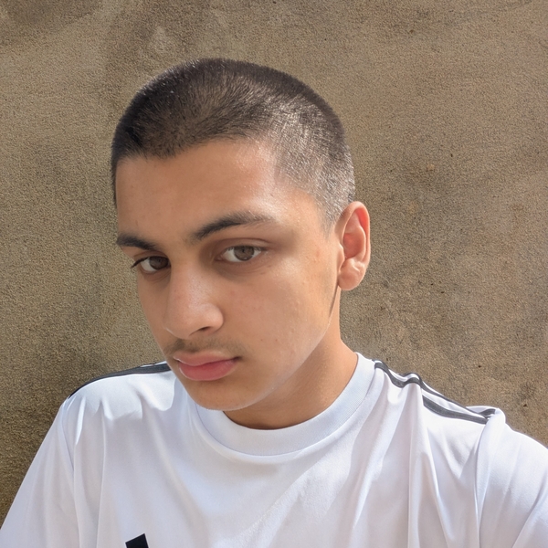 Rayan - Maths tutor - Surbiton