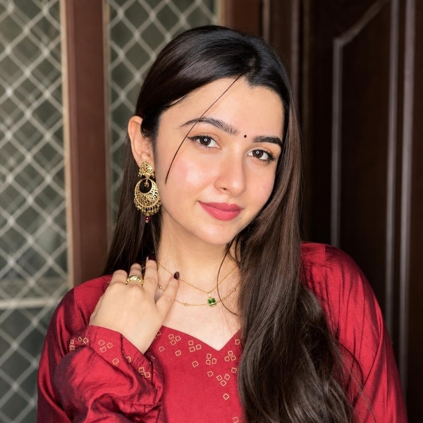 Zainab - English tutor - Lahore