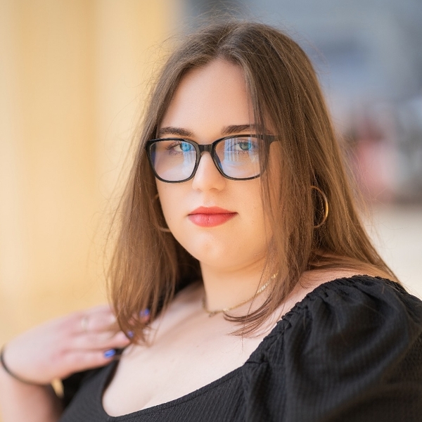 Andreea - Profesor de matematică - București
