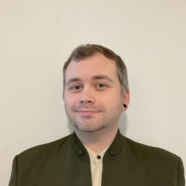 Peter - History tutor - Charlotte