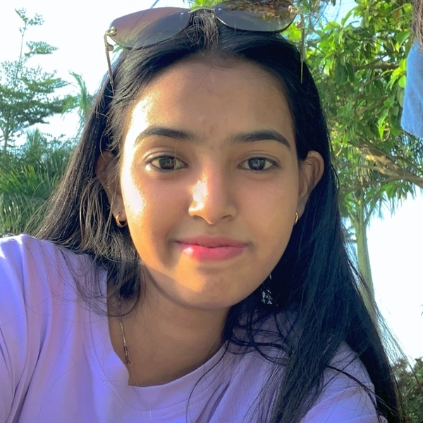 Alisha - Maths tutor - Pune