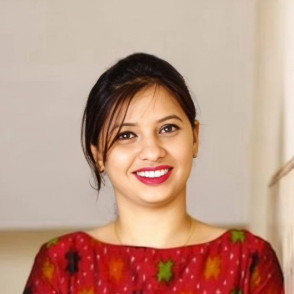Inaaya - Computer programming tutor - Wollongong