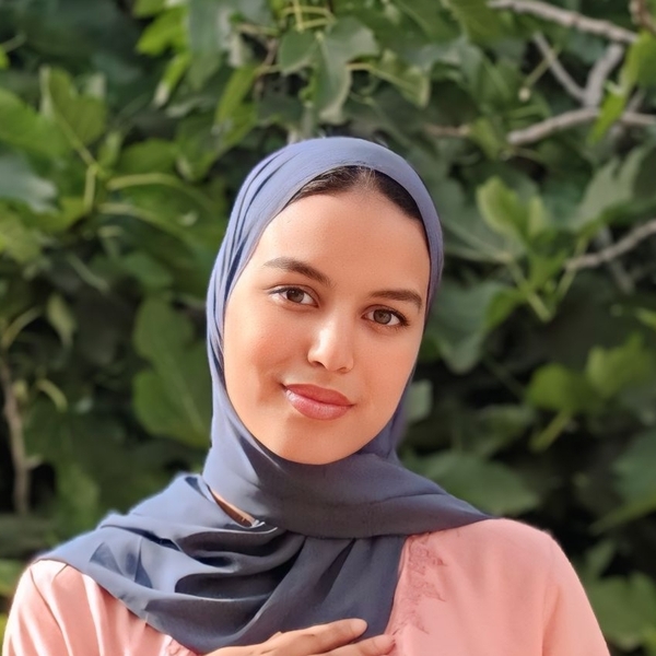 Yousra - Prof d'arabe - 