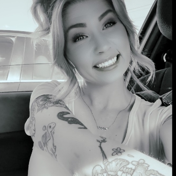 Ashley - English tutor - Airdrie