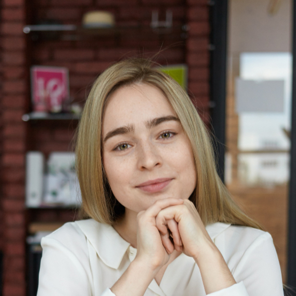 Eleano - Computer programming tutor - London